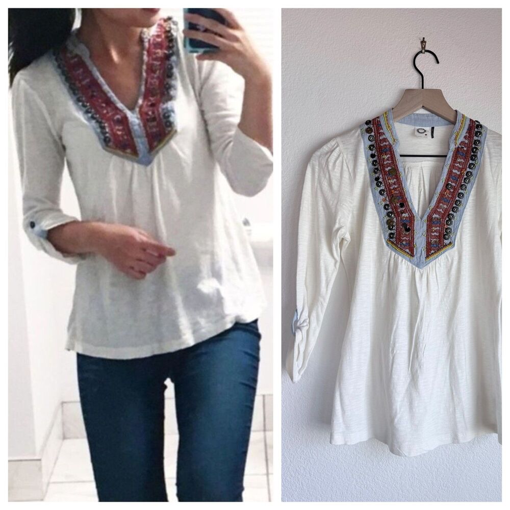 Anthropologie Akemi Kin Embroidered Peasant Blouse Top White Boho V-Neck XS NWOT